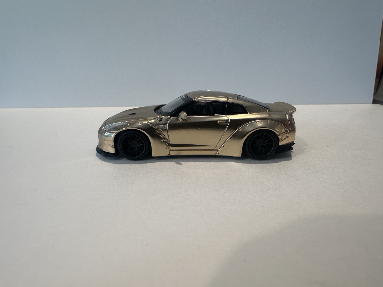 Mini GT R35 GTR Matte Gold 1/64 Liberty Walk