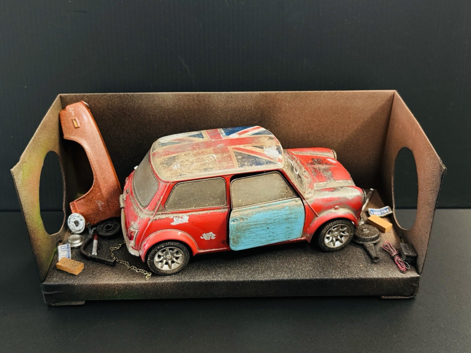 1971 Mini Cooper Wrecked Abandoned 1/18 Kodeblake Barn Find Diorama 1 Of 1 🔥