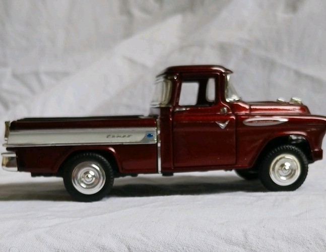 Chevrolet Cameo 1958 Red Silver Black Diecast Pickup Truck 1:43 Scale Model