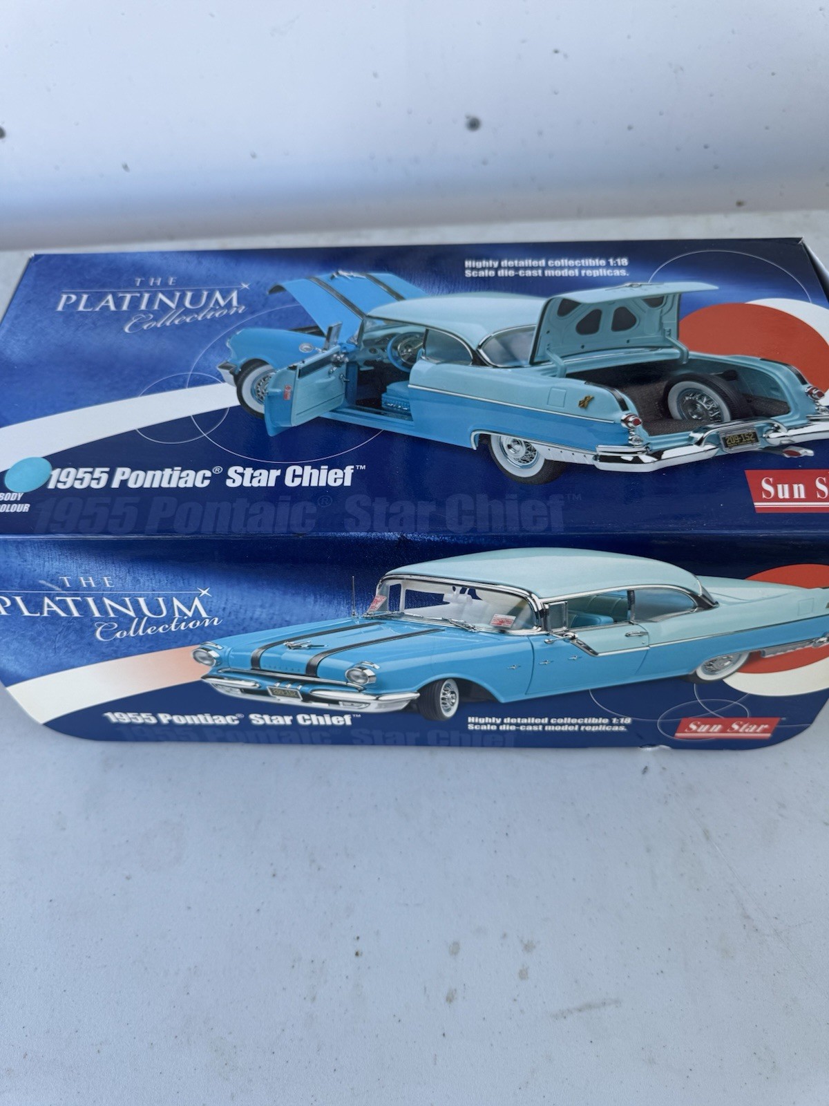 Sun Star 5041 1955 PONTIAC STAR CHIEF HARD TOP Castle Gray/ Nautilus Blue