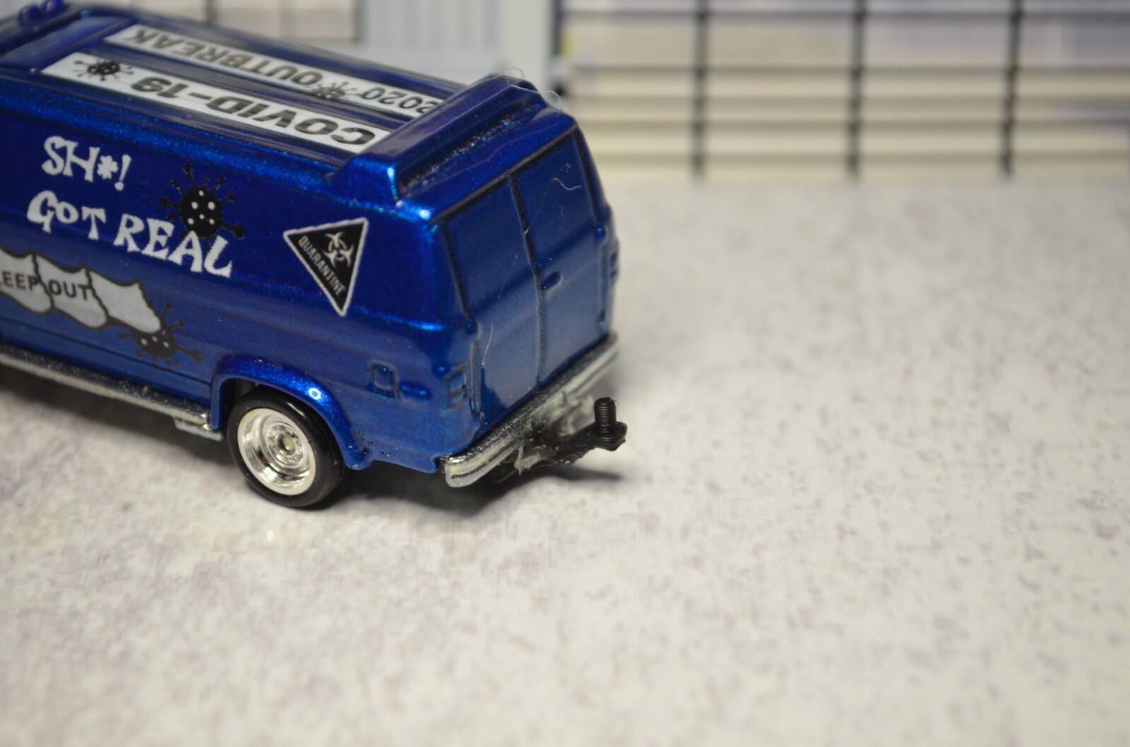 6 or 12 Trailer Hitches – Universal – Hot Wheels / Matchbox 1:64 Hitch glue-on