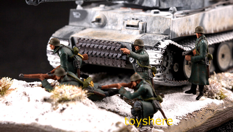 1/72 TANK 1:72 WW2 7pcs Germany soldiers Wehrmacht snow war totalwar in stock