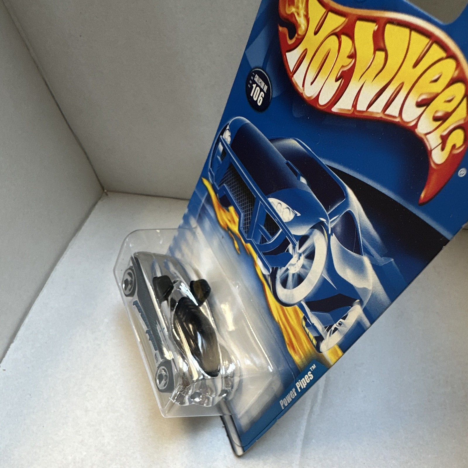 Hot Wheels Power Pipes 2001 Silver/Black 1:64 Diecast Car Unopened