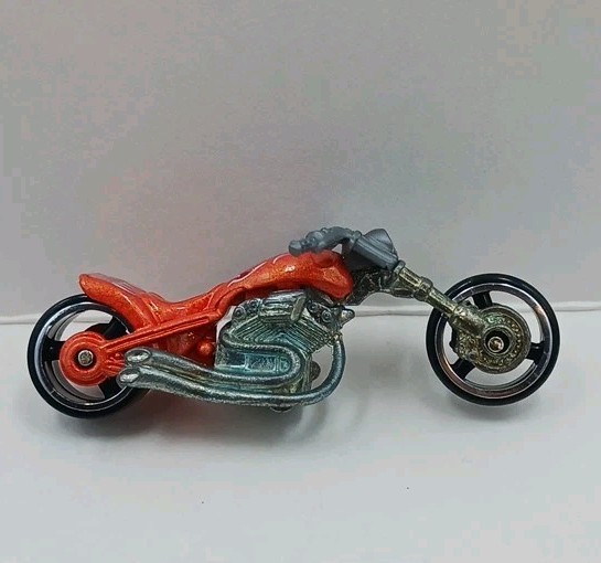 HOT WHEELS Blast Lane Motorcycle Red Flames Diecast Metalic Orange