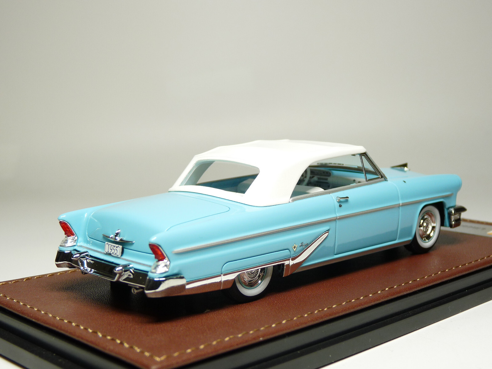 GLM 101902 1/43 1955 Lincoln Capri Convertible Resin Model Car