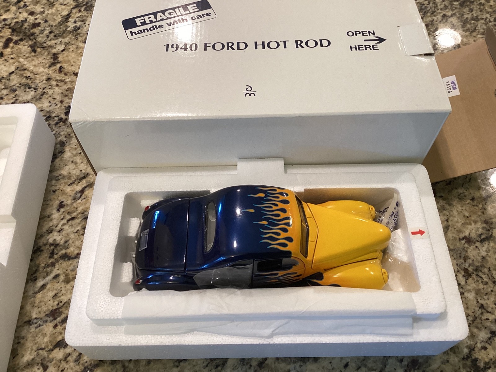 1/24 Danbury Mint 1940 Ford Hot Rod Blue and Yellow