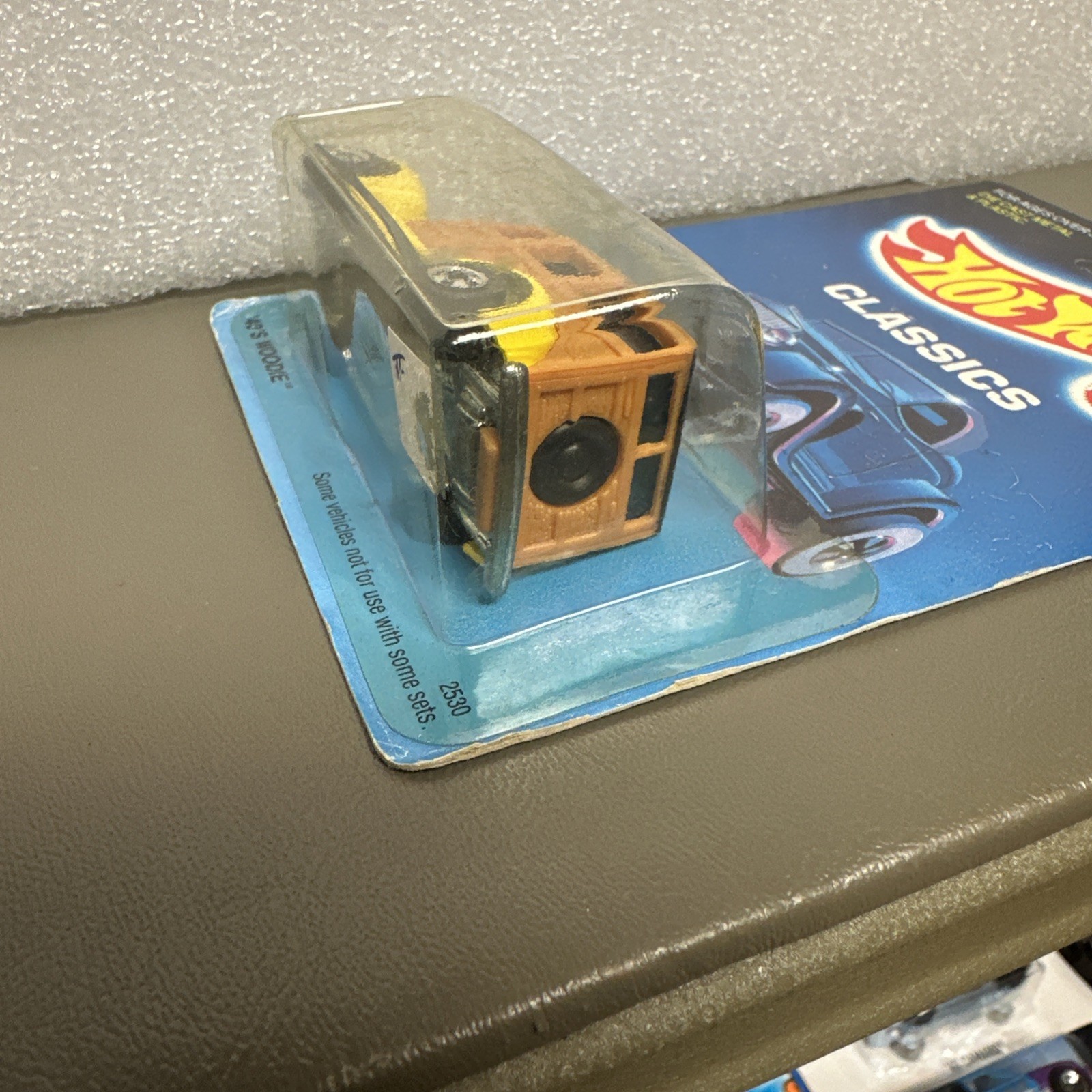 1986 Hot Wheels Classics 40’s Woodie Wagon Yellow 1/64 DieCast Metal Unpunched