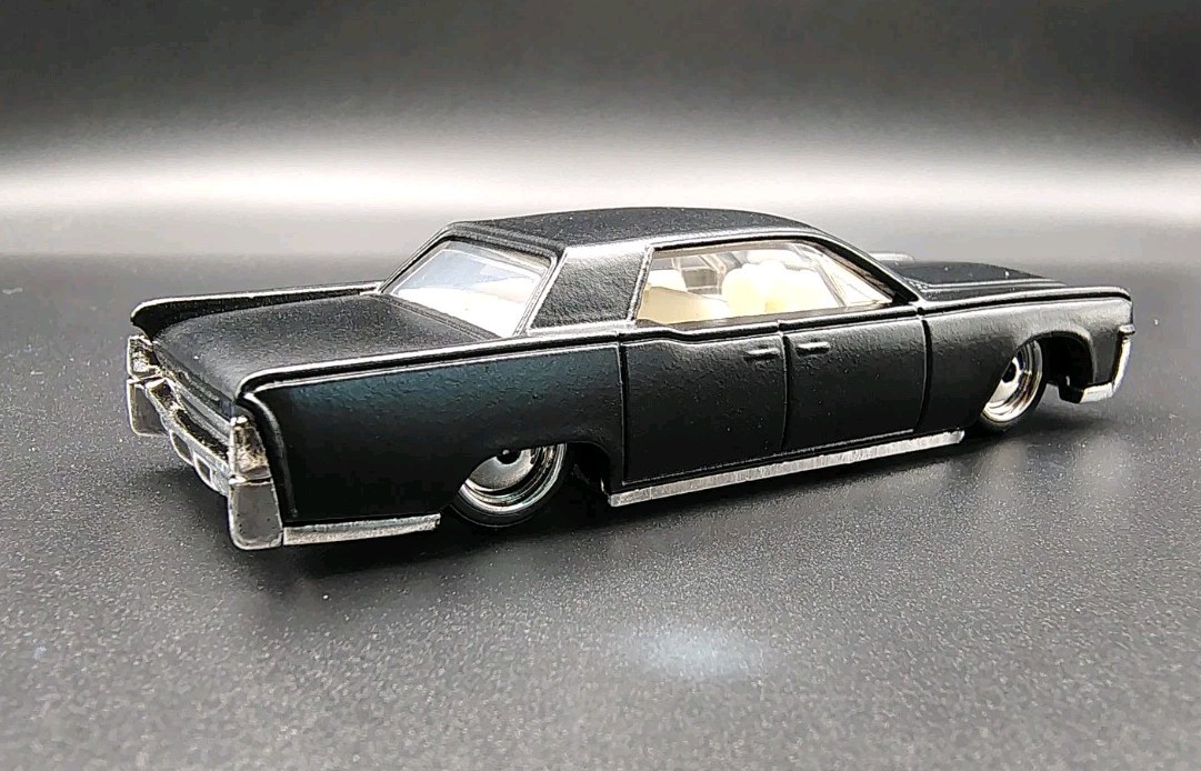 Custom Hot Wheels 64 Lincoln Continental Matte Black Presidential Chrome…