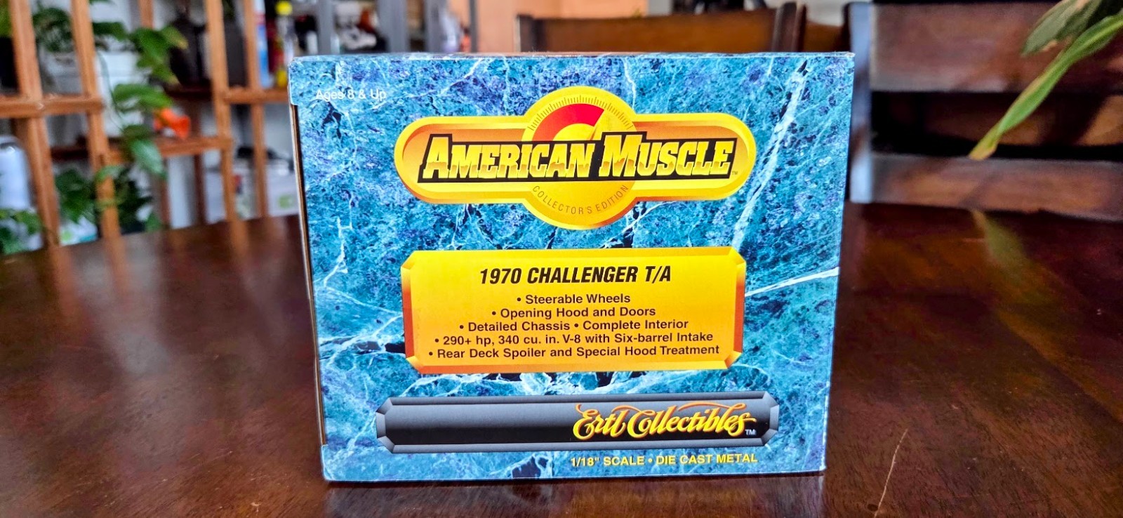 Vintage ERTL Dodge 1970 Challenger T/A 340 Six Pack Top Banana Yellow 1:18 Mopar