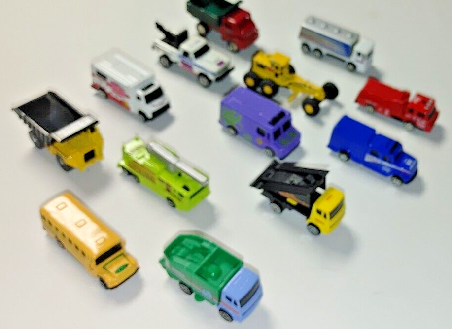 Lot of 13 – 2000 Maisto Tonka Hasbro Diecast / Trucks-commercial -equipment