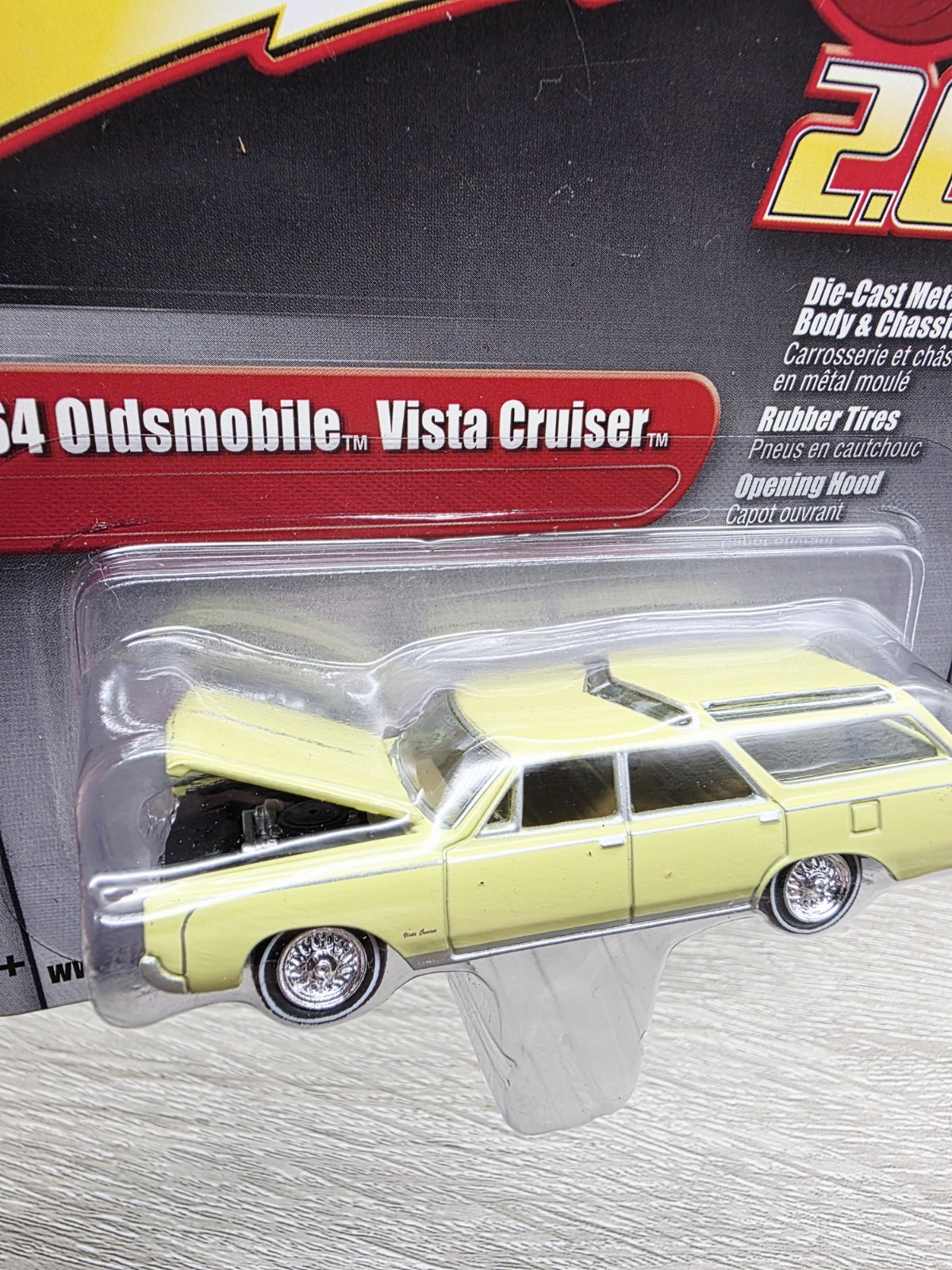 Johnny Lightning 2.0 1964 Oldsmobile Vista Cruiser w/ Rubber Tires