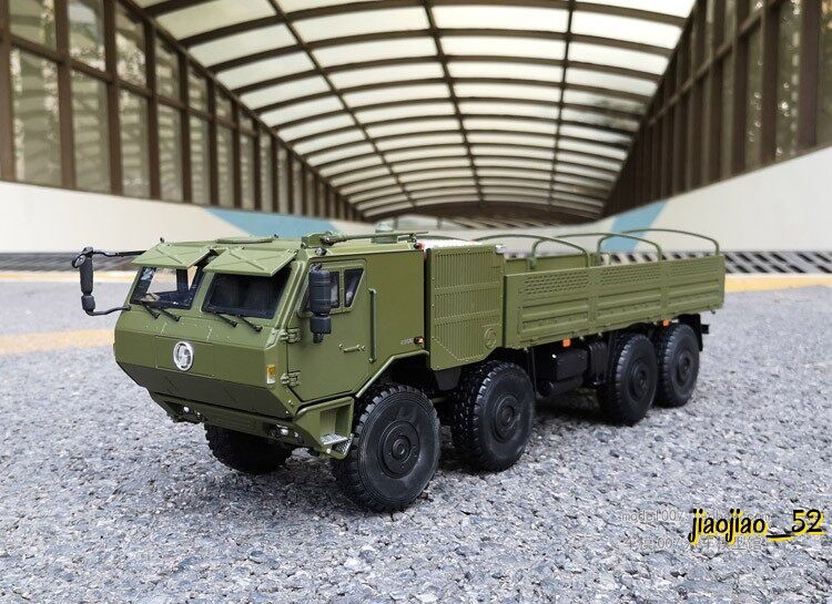1/24 SHACMAN CTZ191 SX2306 8×8 Off-road Military Personnel Carrier Truck Model