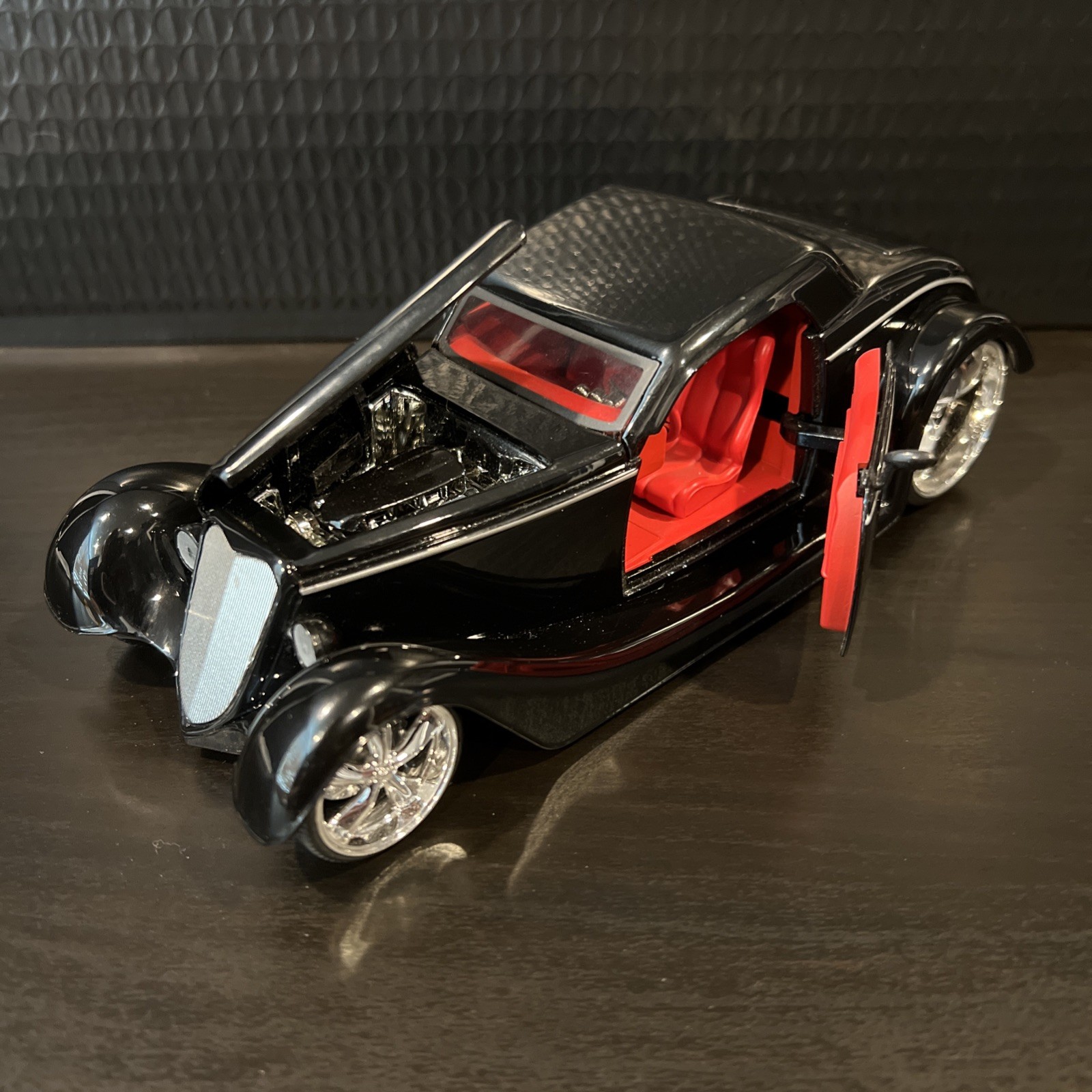 Vintage Jada Toys 2005 D-Rods 1933 Ford Coupe Lowrider Suicide Doors 1:24 Clean