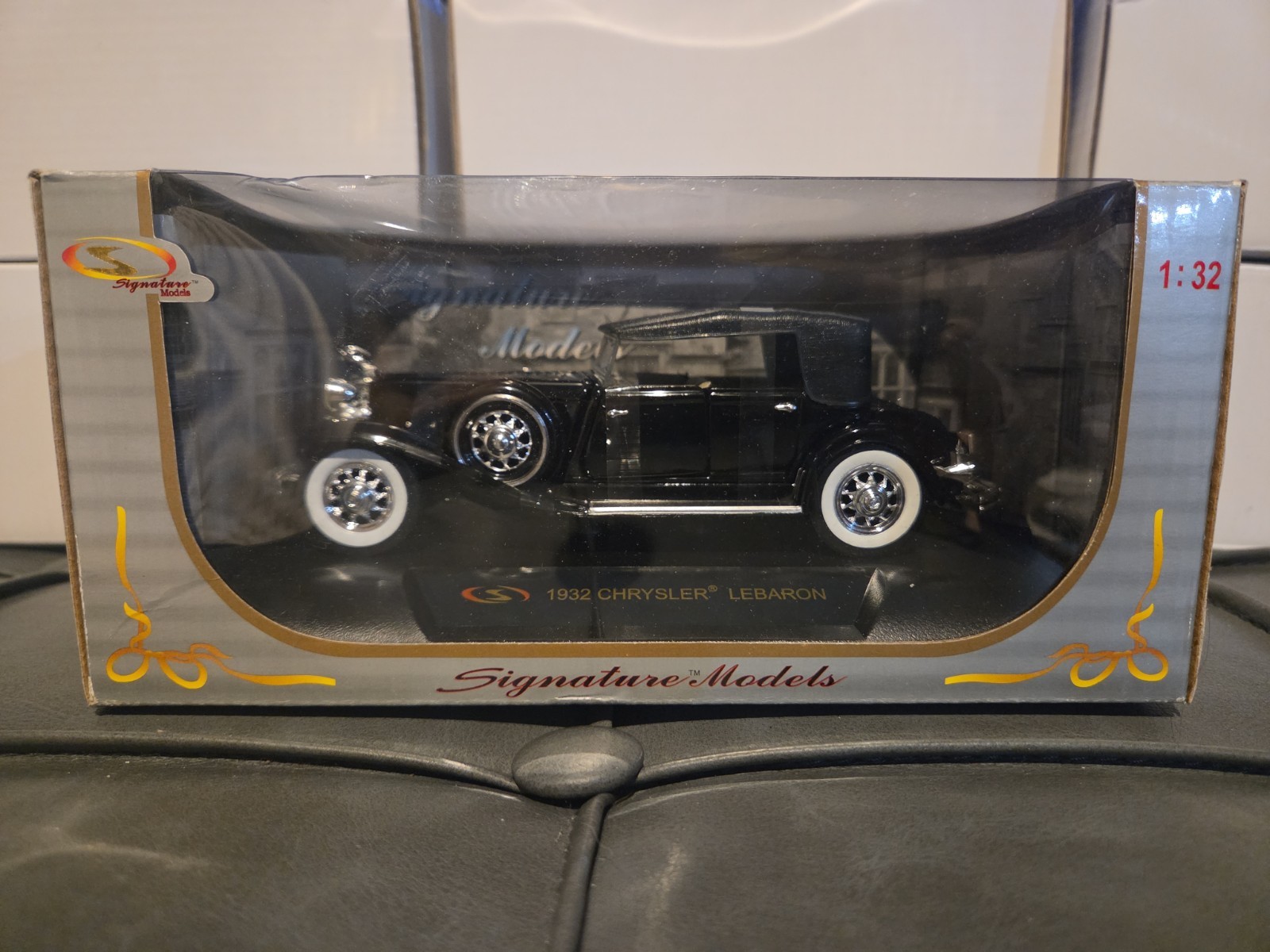 1932 Chrysler LeBaron Model 1/32 Signature Model Car in Box Black
