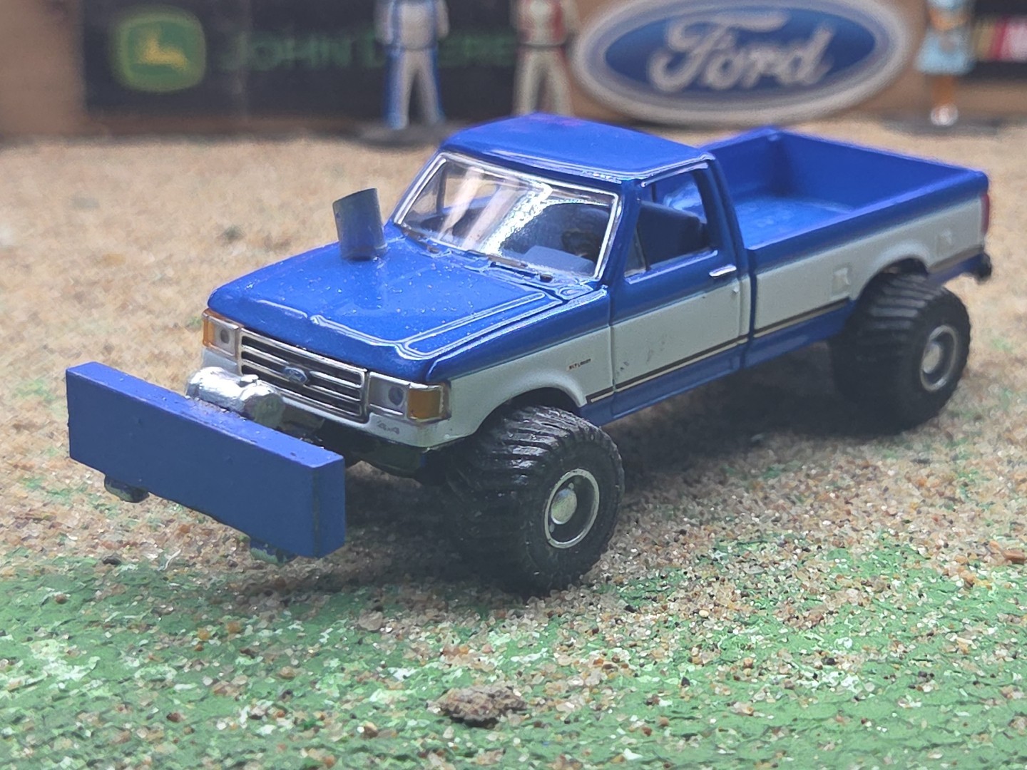 CUSTOM BUILT 1:64 GreenLight 1988 FORD HOT ROD PULLING TRUCK ertl puller Diesel