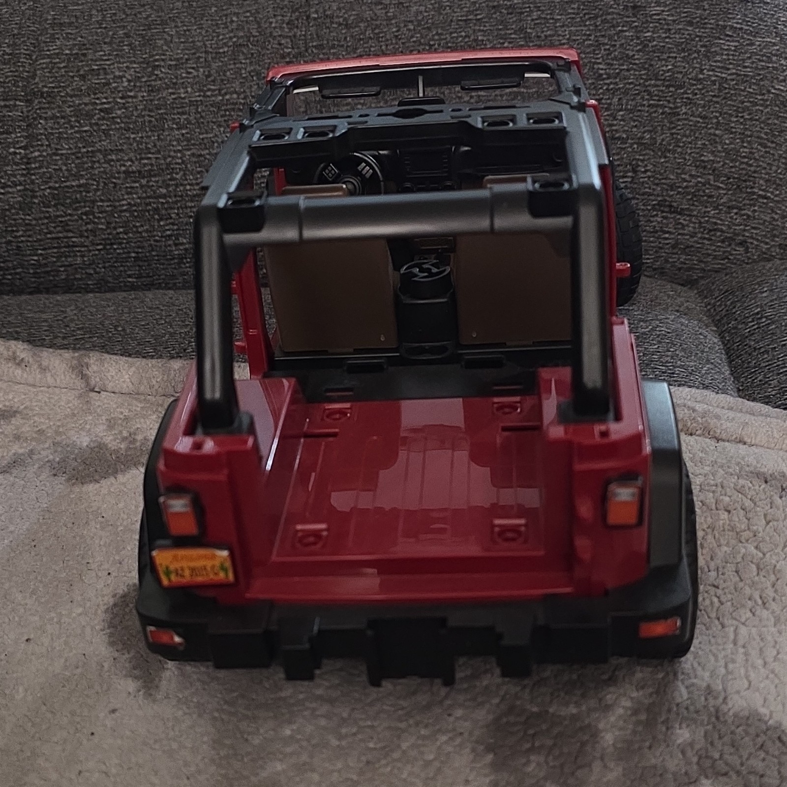 Bruder Jeep Wrangler Rubicon 2014 Model Car Red/Black/Tan (L12″X W4″xH5″)