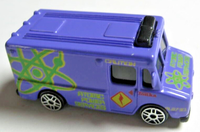 Lot of 13 – 2000 Maisto Tonka Hasbro Diecast / Trucks-commercial -equipment