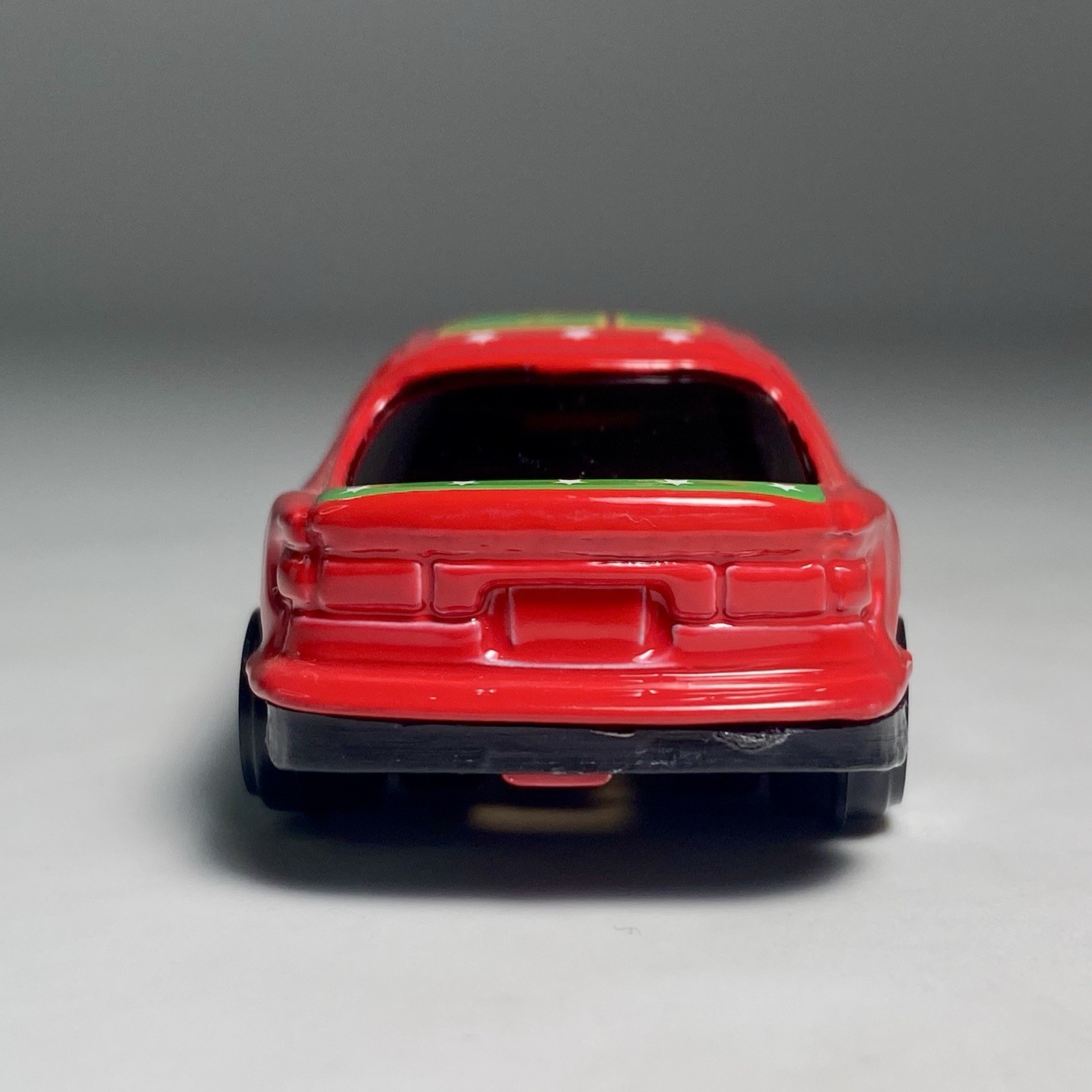 Yatming #805 Toyota Supra 1:64 Diecast Diorama Model Car Red