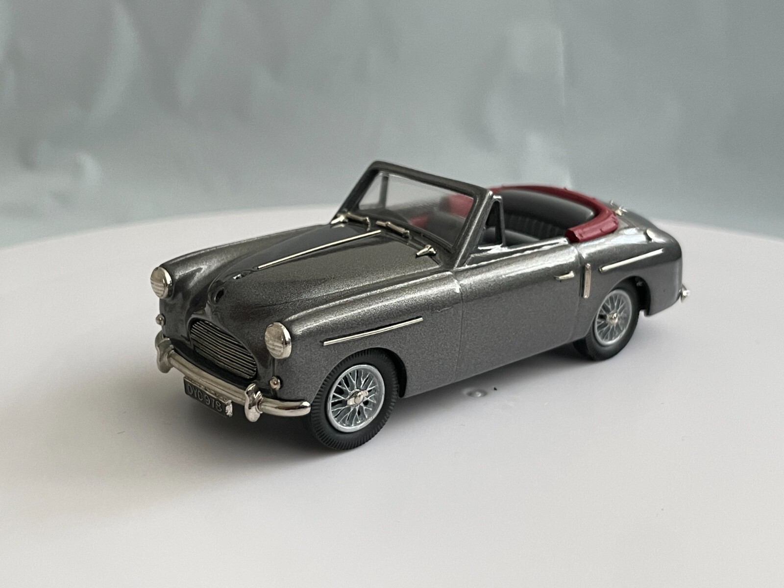 Lansdowne LDM 22x – 1952 Austin A40 Sport Convertible (Gunmetal)