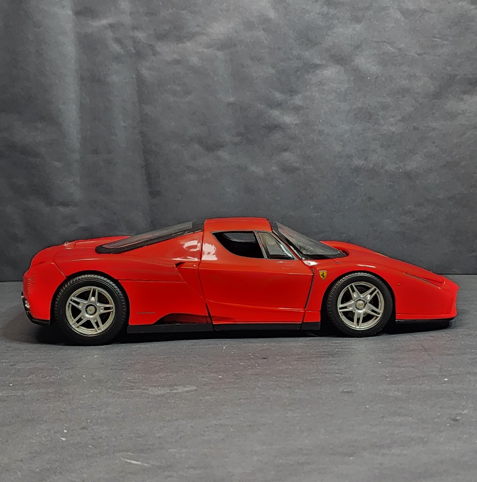 Rare Mattel Retro 2002 Y2K Hot Wheels Ferrari Enzo 1:18 Red Car Vtg Diecast V12