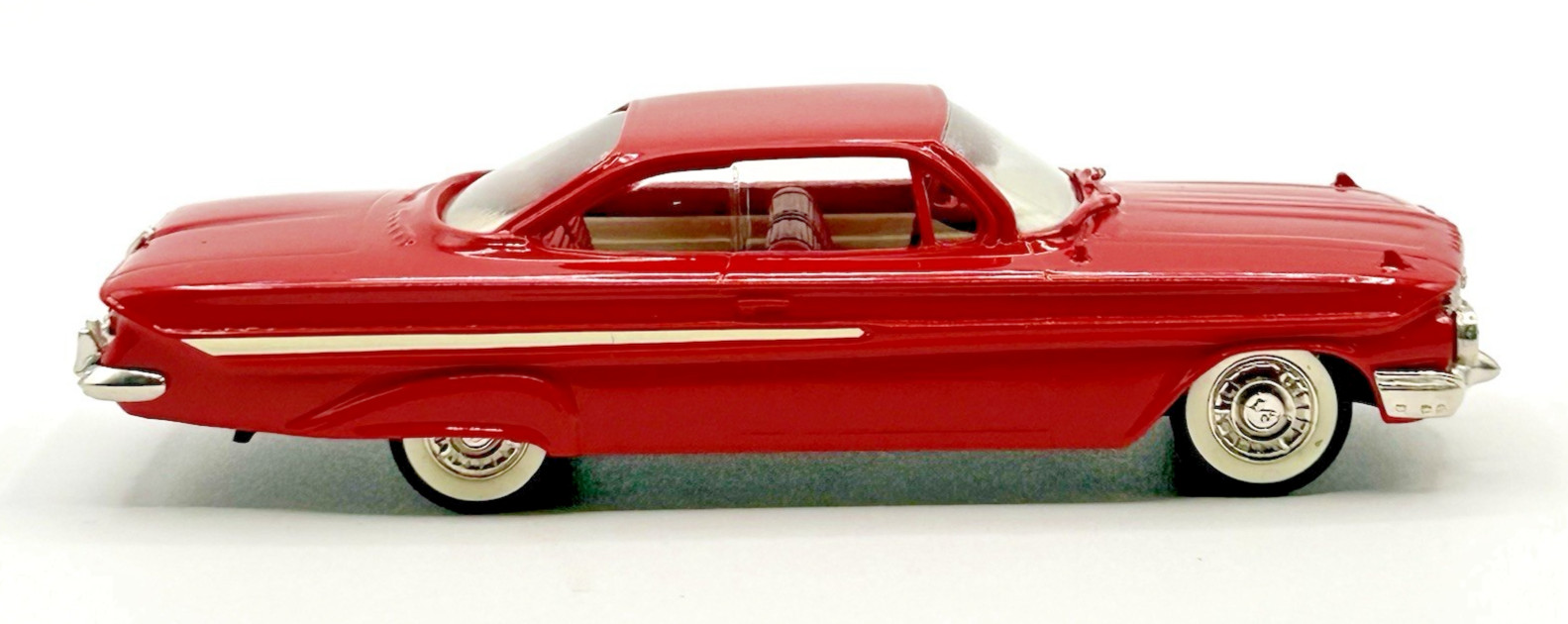 BROOKLIN MODELS – 1961 CHEVROLET IMPALA SPORT COUPE-MINT IN ORIGINAL BOX-1:43