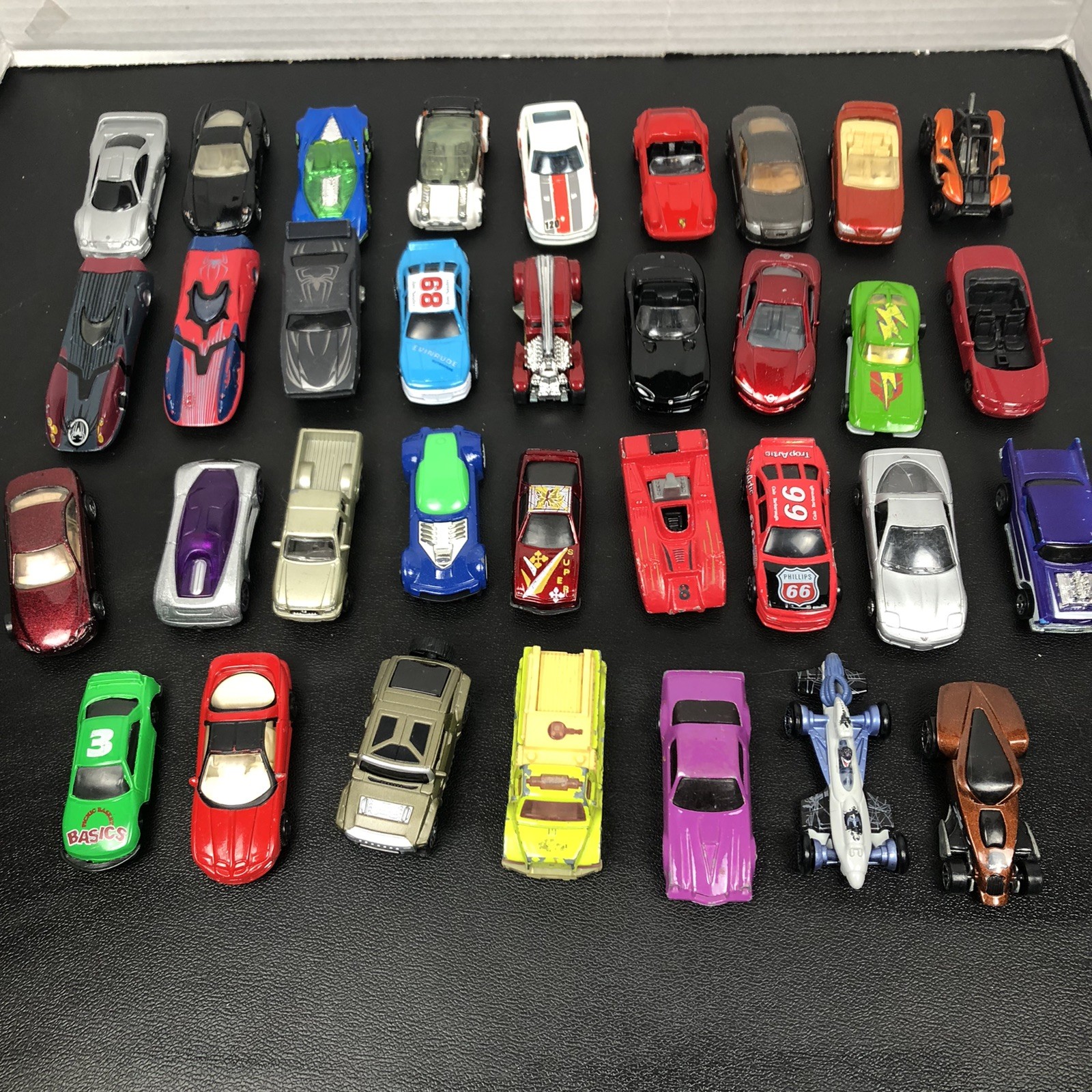 Hot Wheels/Other Lot of 34 Different Loose Toy Cars 1990’s Y2K 1/64