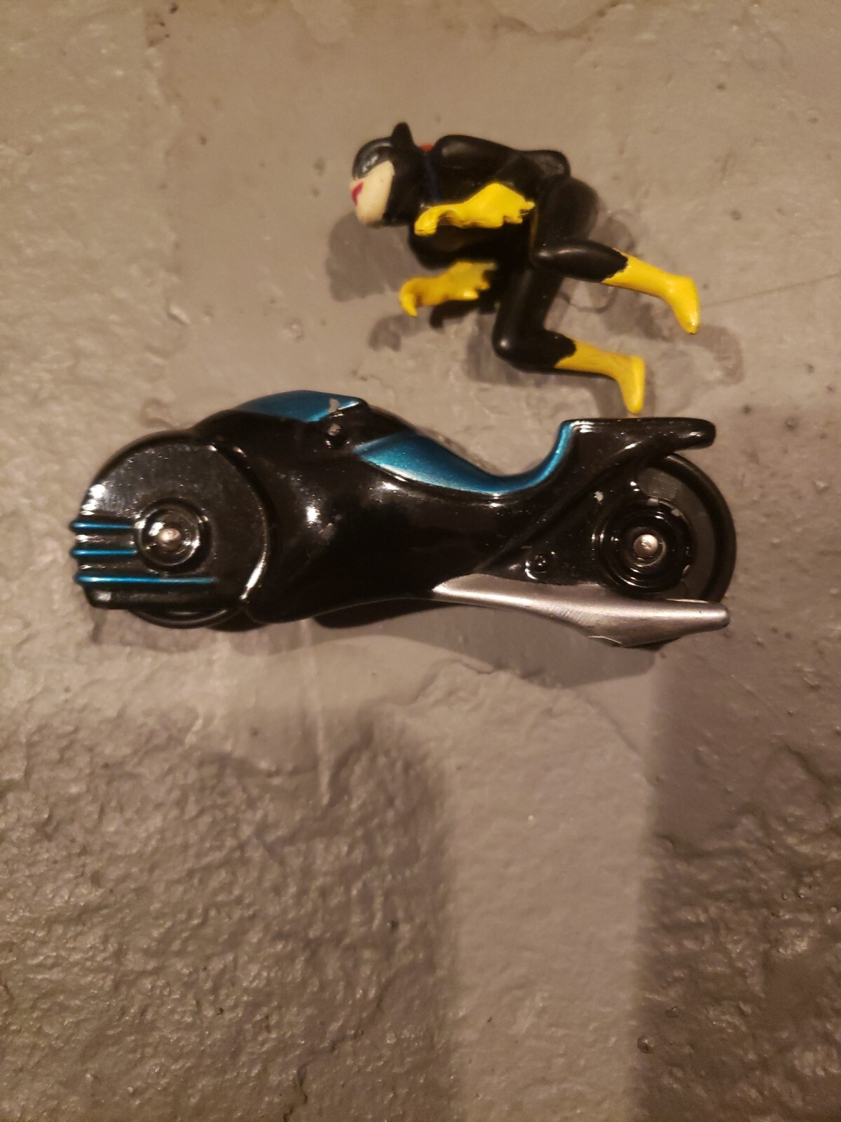 Vintage Batman, 8 Die Cast Vehicles, 4 Plastic, 5 Die-cast and plastic figs