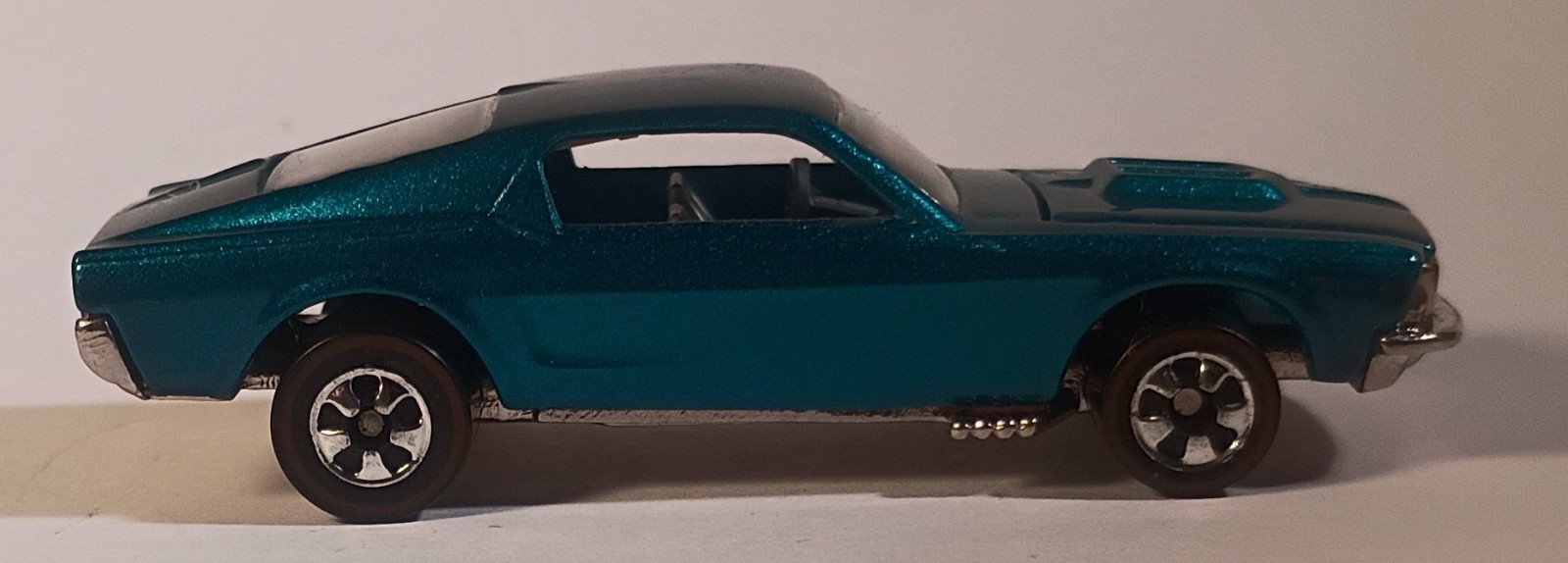 Hot Wheels Vintage Series 2 ’67 Ford Mustang Aqua from 8 Pack w/ Redlines