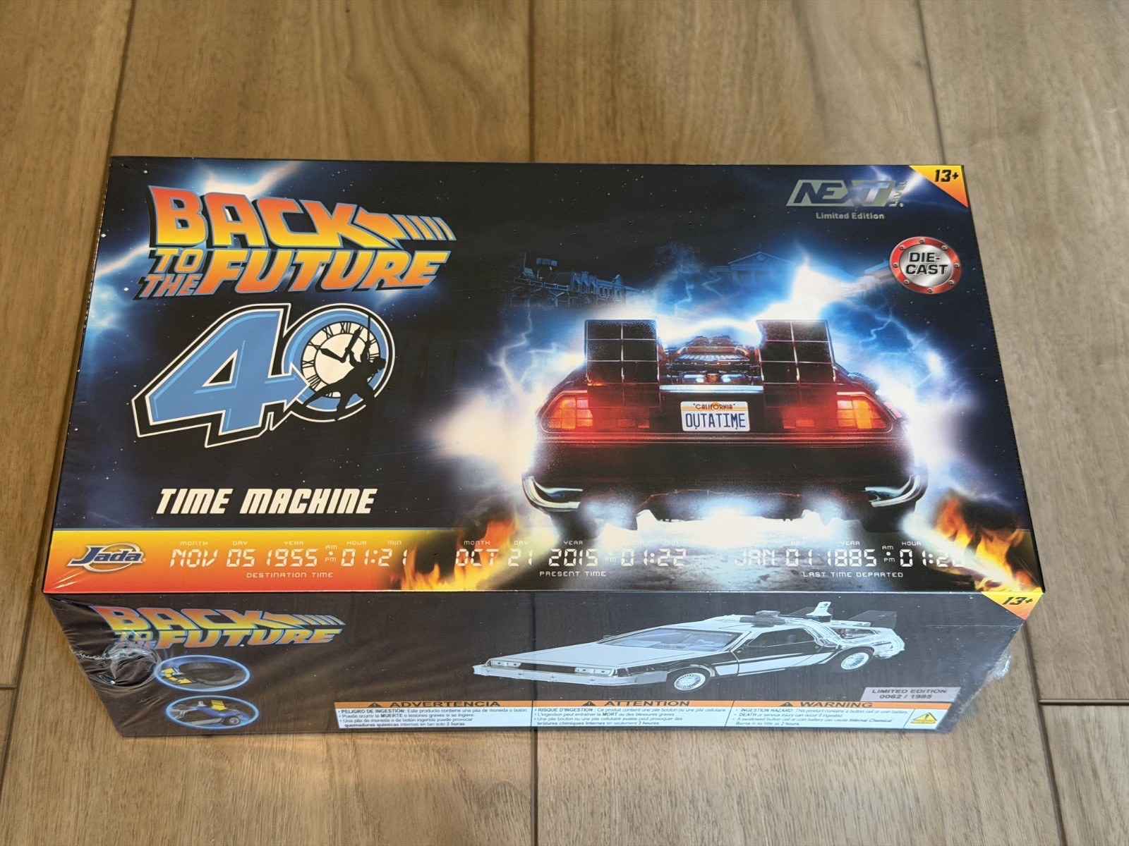 1:24 Back to the Future – DeLorean Time Machine – Chrome 40th Anniversary – JADA