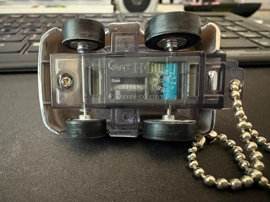 Rare Takara Choro-Q Toyota Altezza Gita White Keychain Lexus IS300 SportCross JD