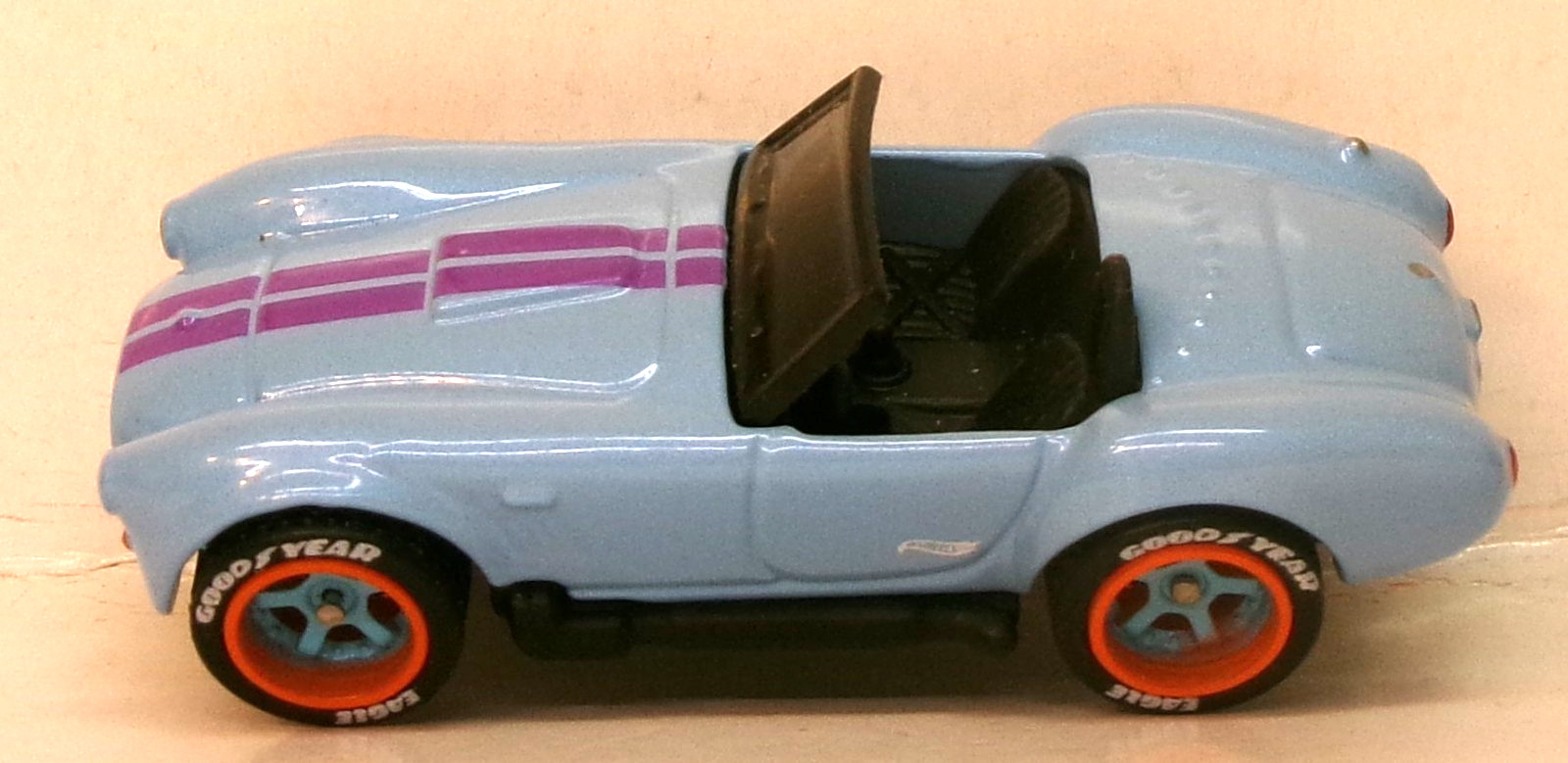 LOOSE 2026 HOT WHEELS 1:64 BLUE SHELBY COBRA 427 S/C WHEEL SWAP REAL RIDERS