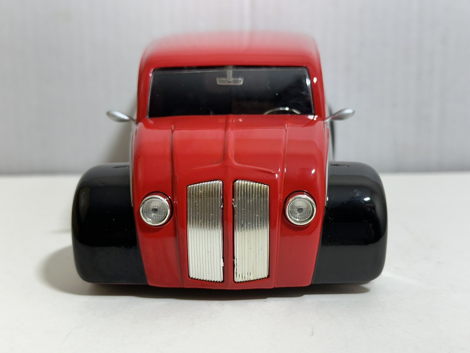 JADA DUB DIV CRUISER EDELBROCK RED / BLACK 1:24 DIECAST MODEL CAR NEW NO BOX