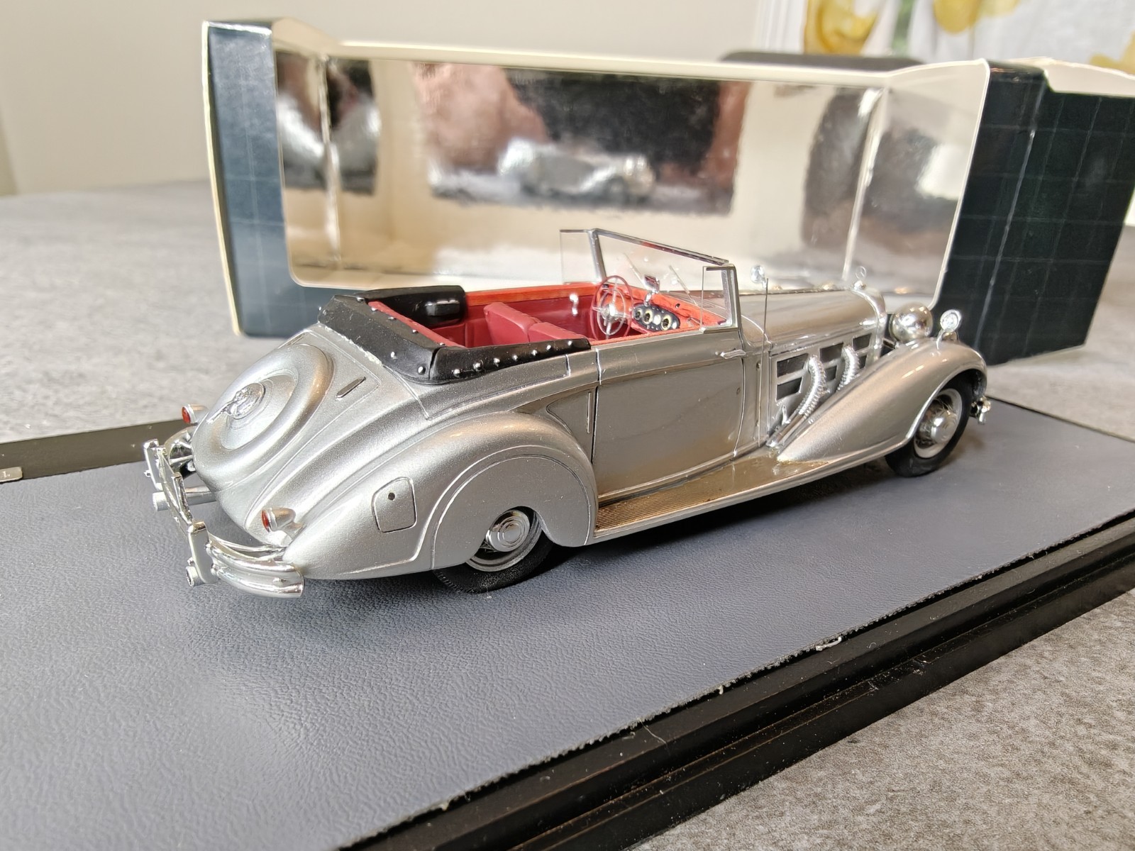 Matrix Mercedes-Benz 540K Vanden Plas Tourer 1938 1:43