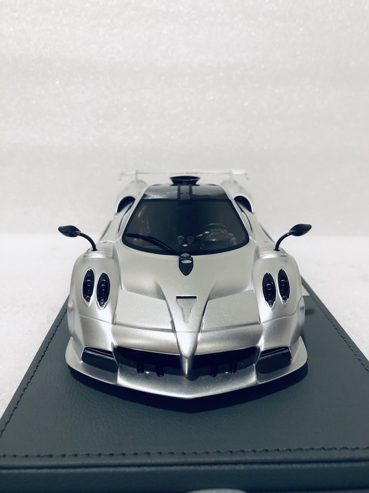 1/18 BBR Pagani Imola Titanium Matt Silver limited 200 PCs with case