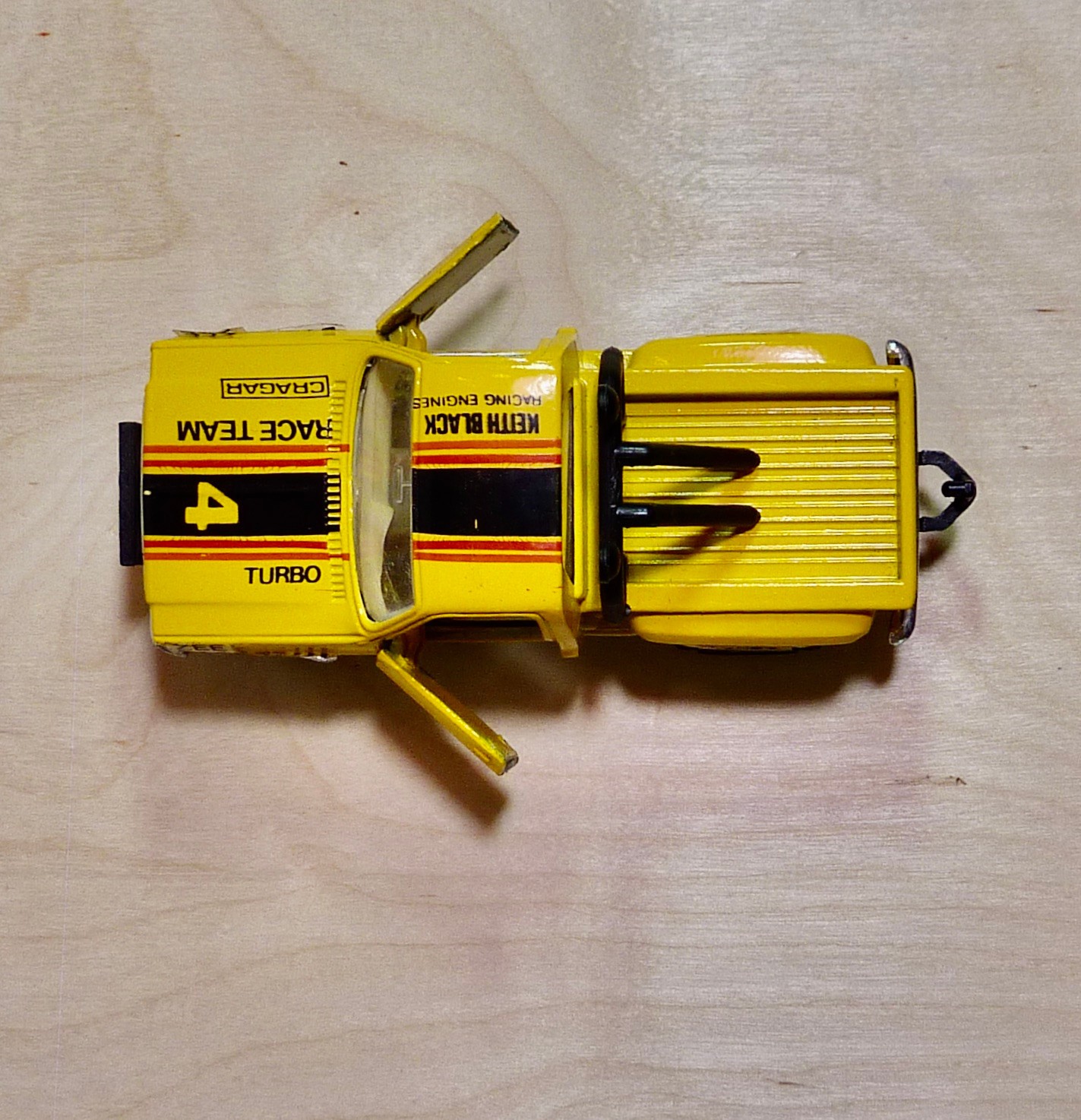 ZEE RACE TEAM CHEVY 4×4 DIECAST TRUCK w/ PULLBACK ACTION – 4 ½” LONG