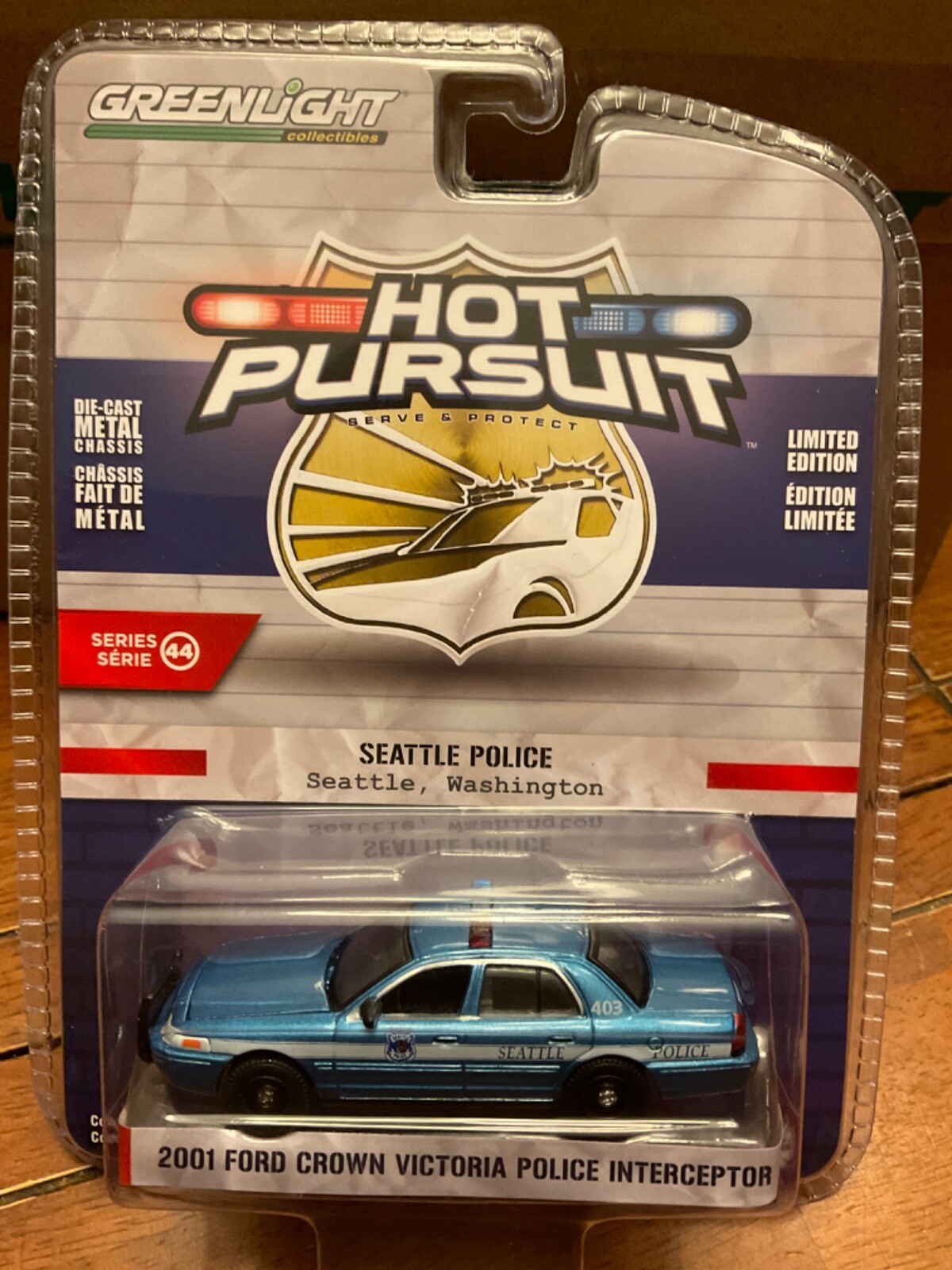 Greenlight Hot Pursuit 2001 Ford Crown Victoria Seattle Washington police