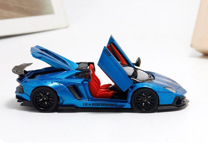 RM 1:64 Blue Aventador LP700-4 Sports Model Diecast Metal Car