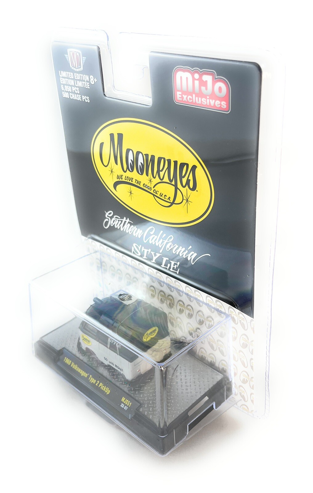 M2 1:64 1960 Volkswagen Short Pickup w/ Canvas Cover Mooneye’s 31500-MJS51-6B