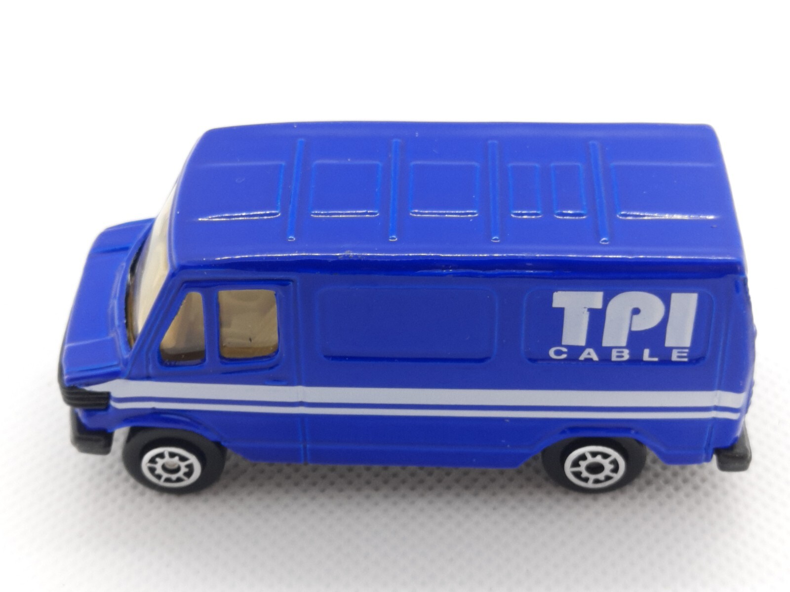 1977-1995 Mercedes TN 307D Van Collectible 1/64 Scale Diecast Diorama Model