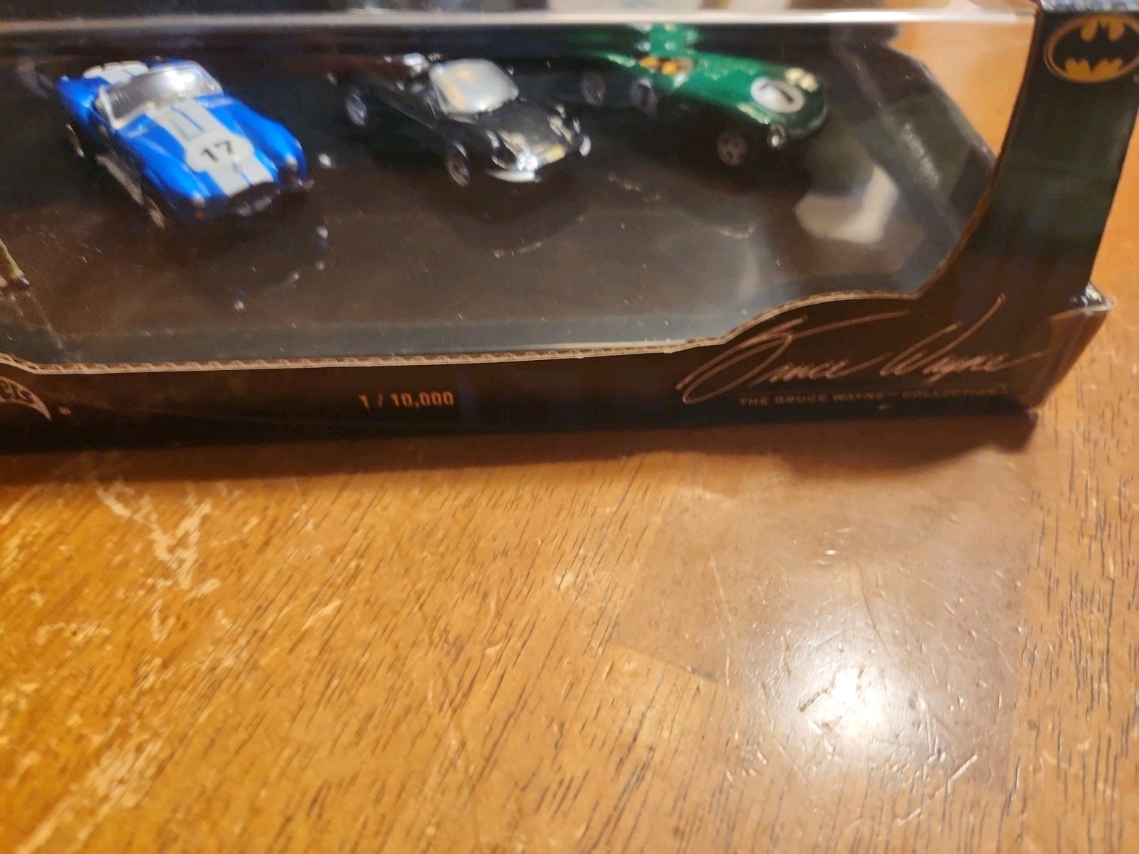 Hot Wheels Bruce Wayne Collection Batman 3 Car Set Jaguar/Ferrari/Shelby Read