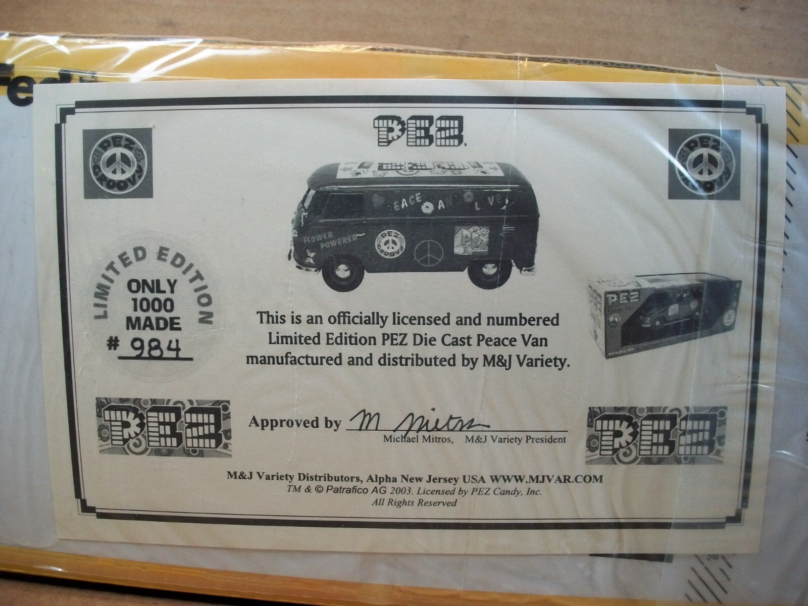 1:18 Scale VW Microbus “PEZ PEACE VAN” ~ #984 of 1000 ~ with Display Case