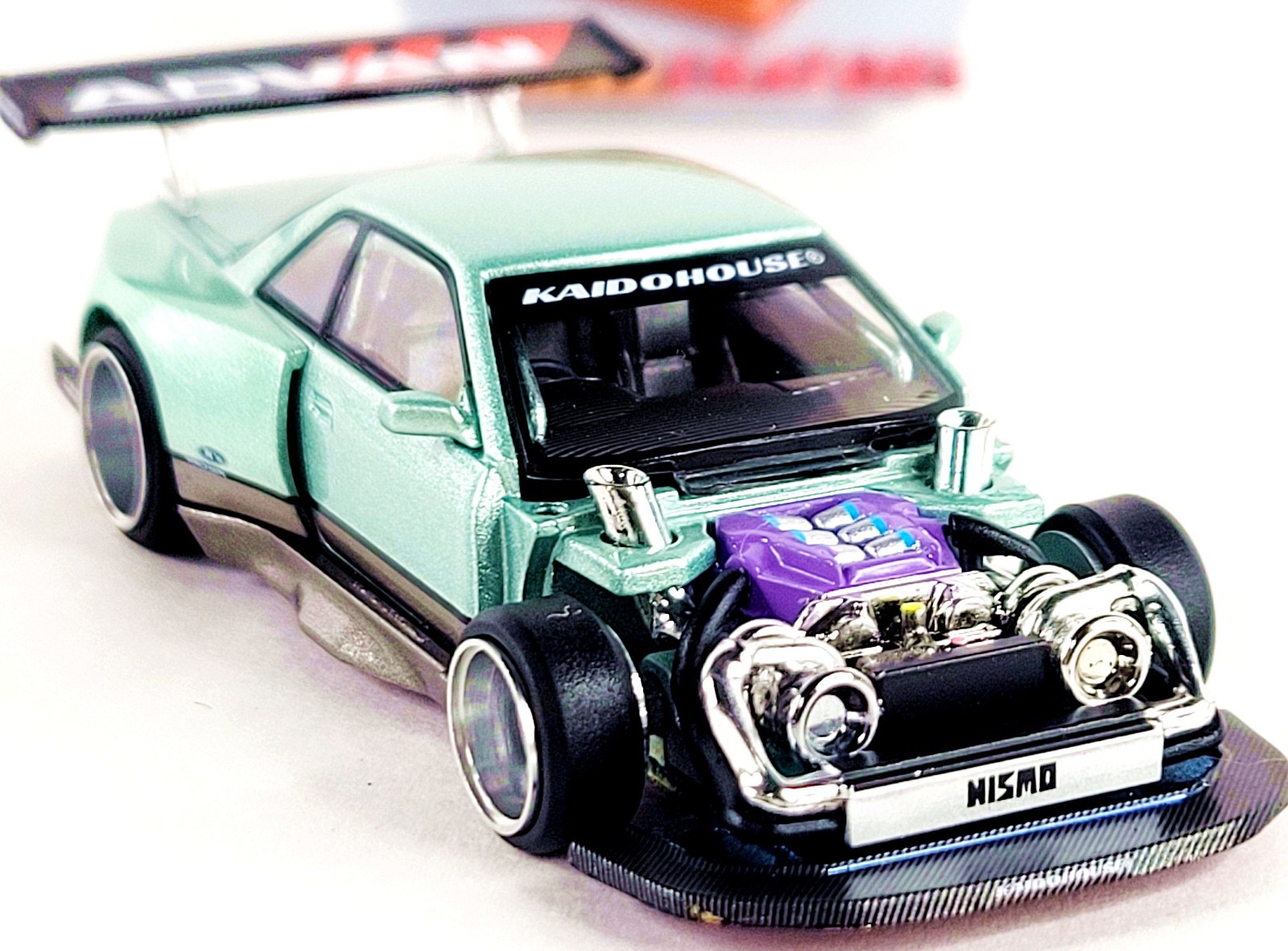 Kaido House x Mini GT Nissan Silvia S13-R Kaido Works V1 KHMG232 🟩 1/64