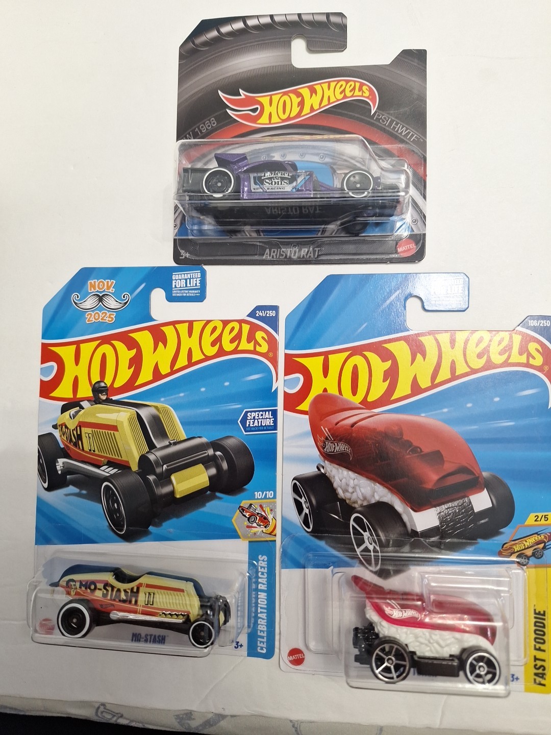 Hot Wheels – Lot of 3 Please See Photos NEW. J3