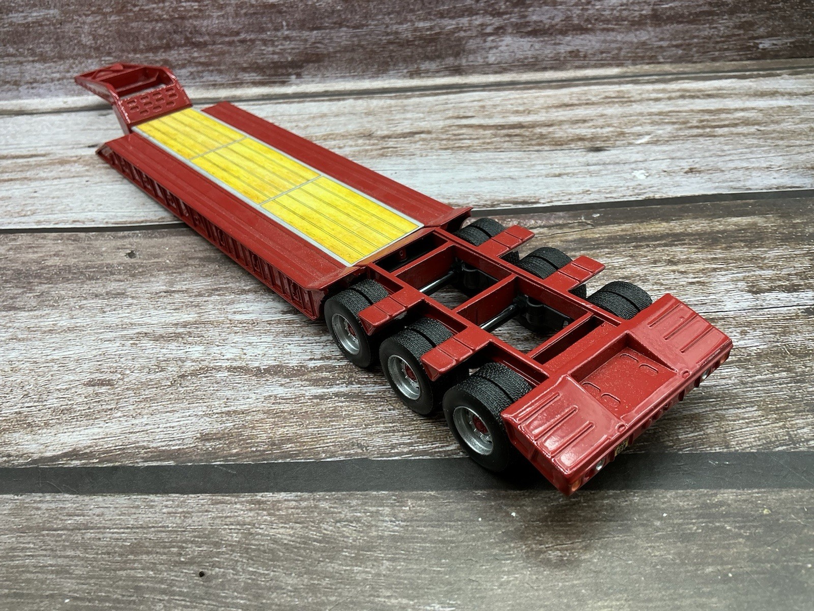 Cararama 1/50 ~ Low Loader Tri-axle Trailer ~ Chris Bennett Haulage