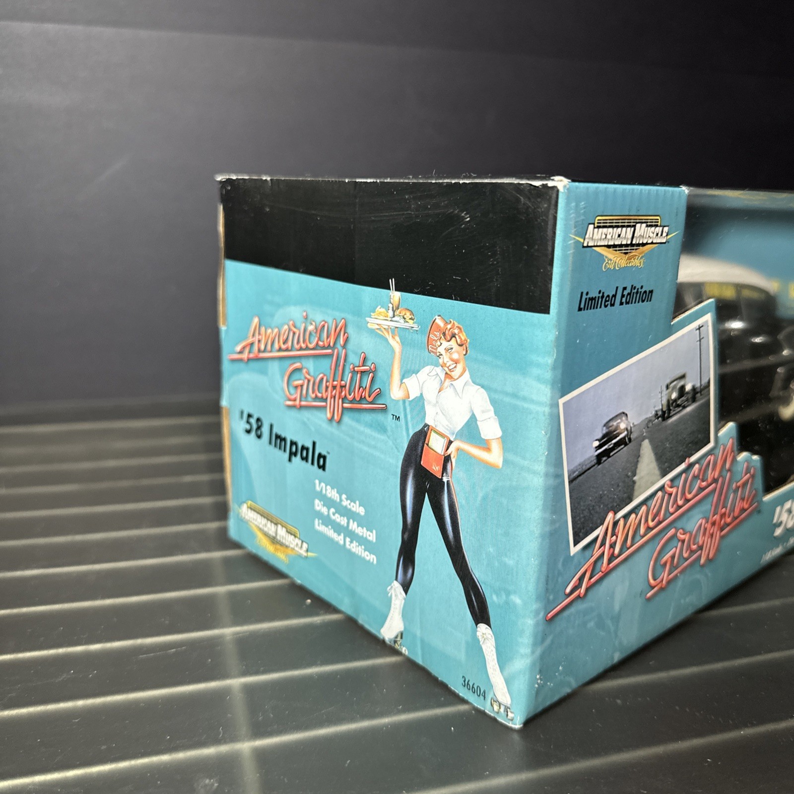 Chev ’58 Impala {NEW} American Graffiti Black & White 1:18 Ertl American Muscle