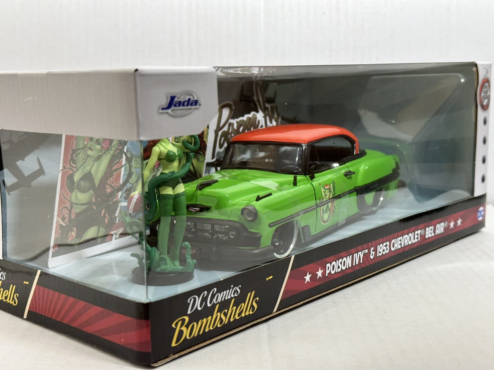 JADA 30455 DC COMICS BOMBSHELLS POISON IVY 1953 CHEVY BEL AIR 1:24 W / FIGURE 82