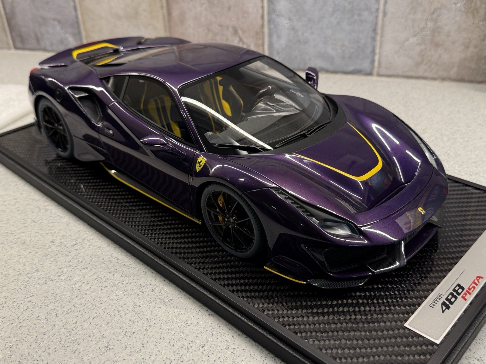 1/12 BBR1213DU. Ferrari 488 Pista. Hong Kong Violet. Limited 20 Pieces. 20/20