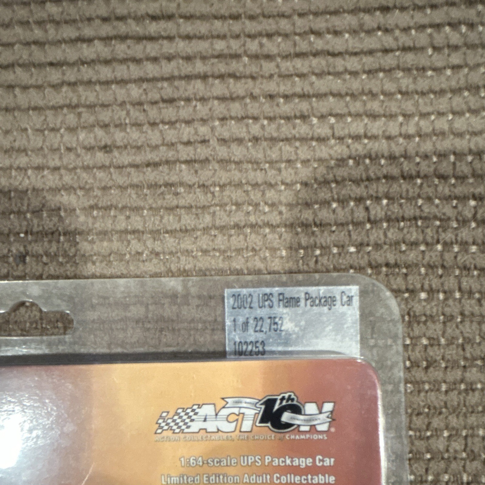 Action 2002 UPS Racing UPS Package Car 1:64 Diecast Van Limited Ed Unopened