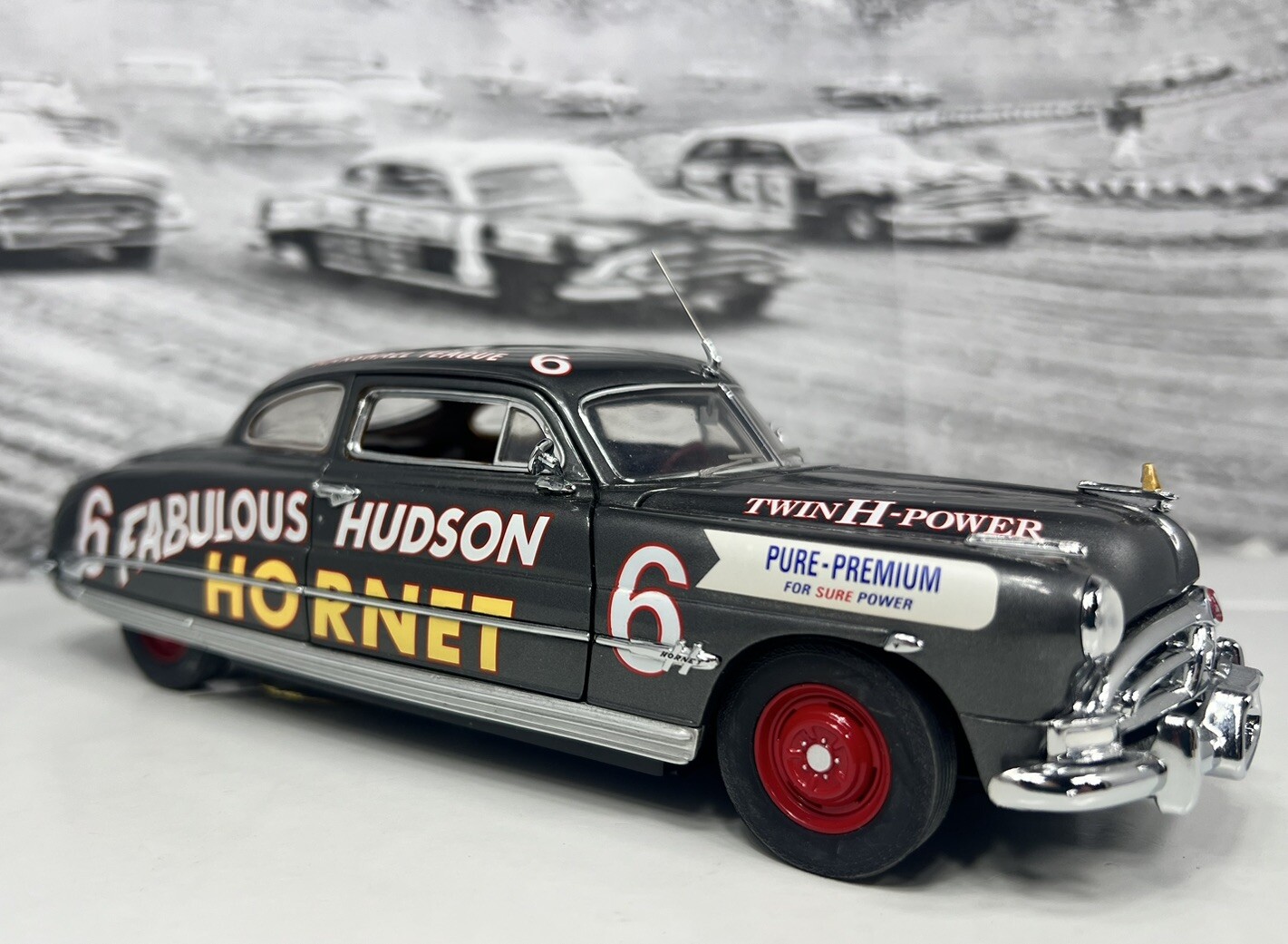 Franklin Mint 1951 Hudson Hornet Coupe #6 Stock Car Gray 1:24 – RARE Papers