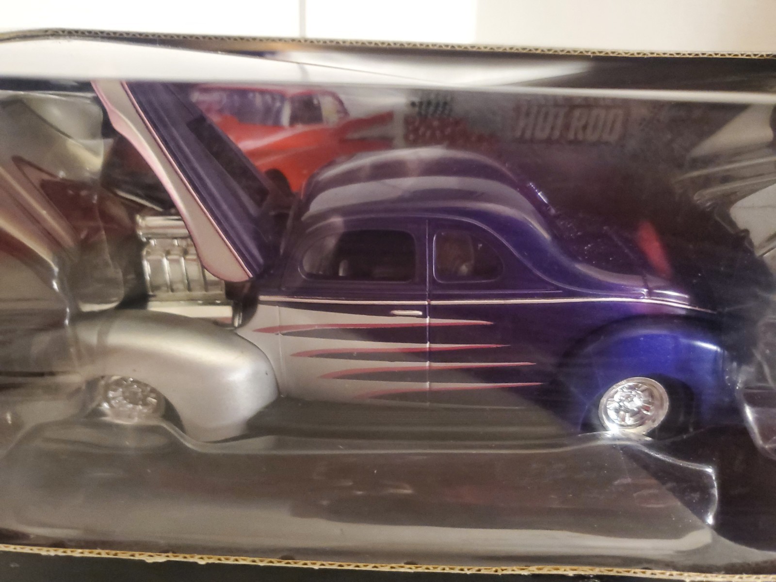 1998 Racing Champions Hot Rod Issue #39 1940 Ford Coupe 1:24 LE Purple & Silver